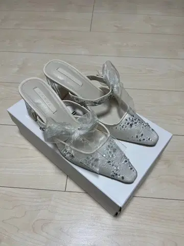 RANDA 비쥬 리본 샌들 클리어 힐 S 사이즈