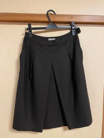 MARGARET HOWELL 블랙 플레어 스커트 사이즈 I