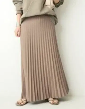 [ 미사용 새상품 ] 브라운 beauty pureated 스커트