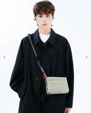 Topologie 플랫 사코슈 스몰 카키 계열