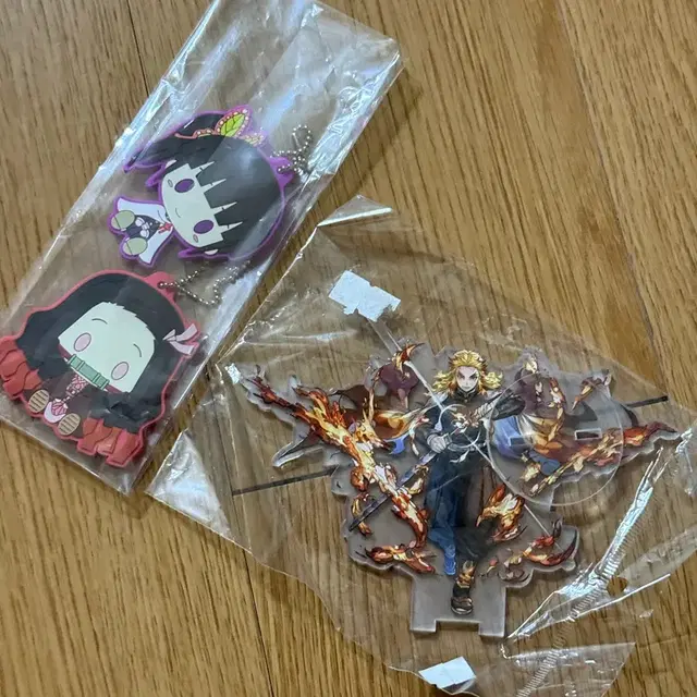 귀멸의 칼날 렌코쿠 아크릴스탠드 , 네즈코 키링 2종