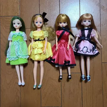 리카짱 인형 4체 세트