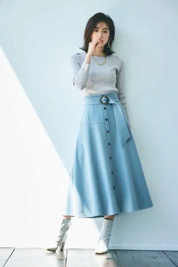 저스길리티 벨트 포함 컬러 스커트