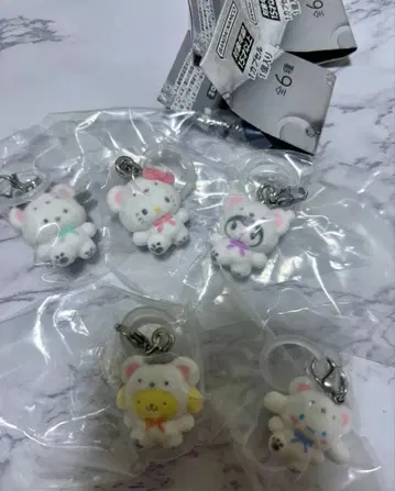 산리오 캐릭터즈 메지루시 액세서리 포근포근 스노우 가챠