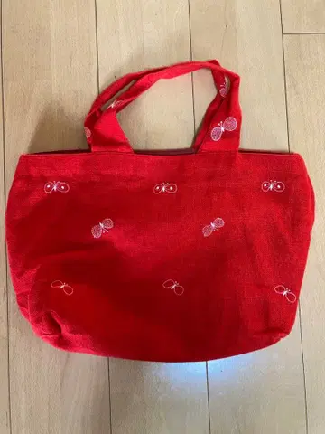 미나 페르호넨 파니니 백