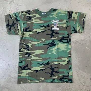BROOKLYN MINT Notorious 카모 패턴 T셔츠