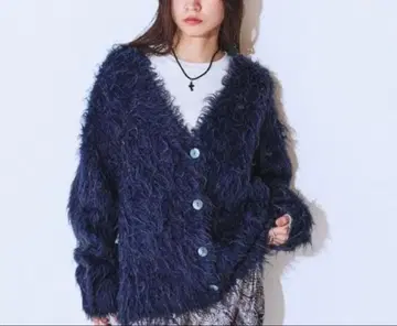 부클레 샤기 V 가디건 지나시스 미사용 새상품 이번 시즌 신상