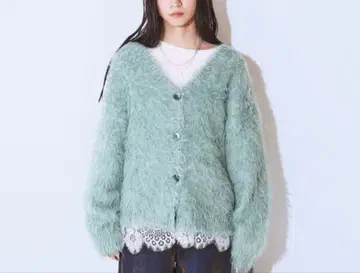 부클레 샤기 V 가디건 지나시스 미사용 새상품 이번 시즌 신상