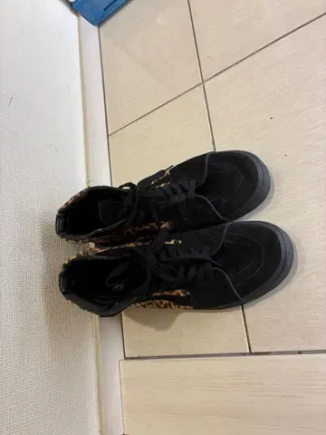 Vans Sk8-Hi 블랙 레오파드 무늬 하이컷