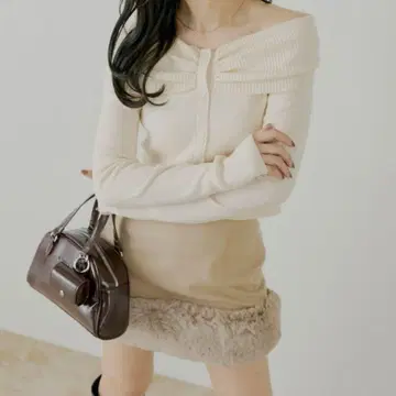 chico 프론트 버튼 오프숄더 니트 새상품 미개봉