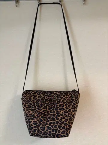 에르베샤 펠리에 미니백 팬서 레오파드