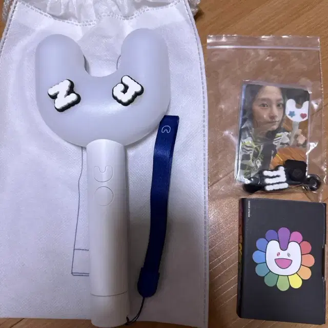 뉴진스 응원봉 판매