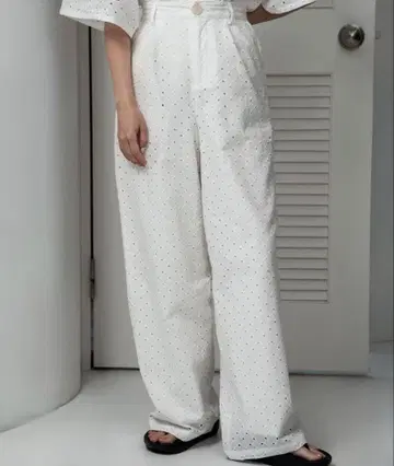 lawgy embroidery button point pants