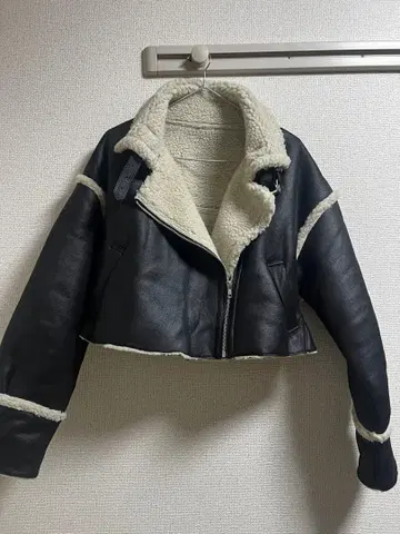 새상품급 EVRIS 가죽 무스탕 블루종