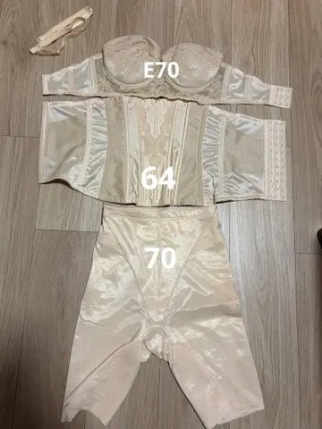 브라이덜 이너 FOUR SIS & CO.