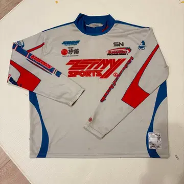 계속 한밤중이면 좋을 텐데. 하이넥 t셔츠