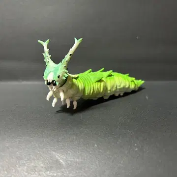 오오무라사키 애벌레 생물대도감 애벌레 02 곤충 생물 가챠