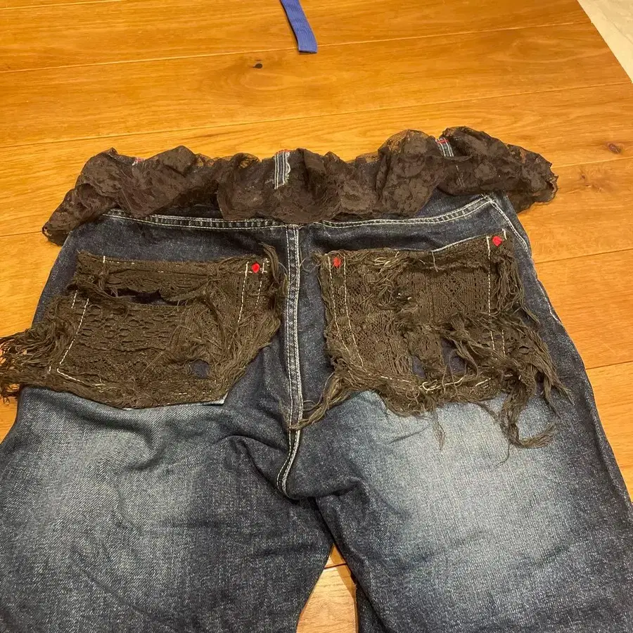 4번째 상품 이미지