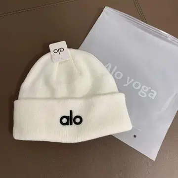 Alo yoga 니트 모자 화이트
