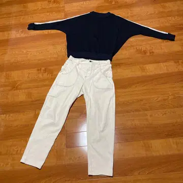 네이비 셋업 ( 긴팔 상의 & 팬츠 )