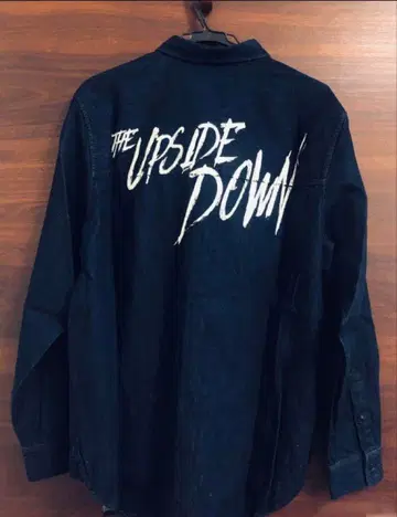 미사용 택 포함 베이스 재고 기묘한 이야기 데님 셔츠 L