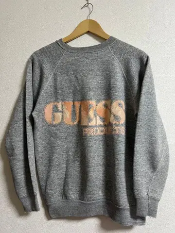 guess 80s 래글런 맨투맨