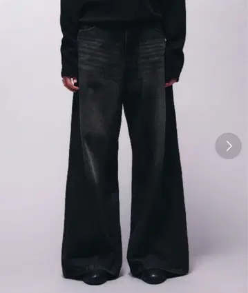 블랙 와이드 레그 부츠컷 데님 팬츠