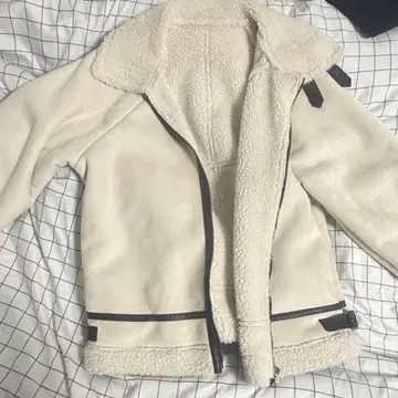 INGNI 무스탕 코트