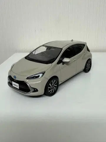 도요타 AQUA 아쿠아 컬러 샘플 미니카