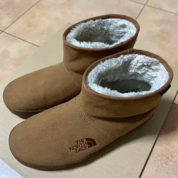 THE NORTH FACE 브라운 숏부츠