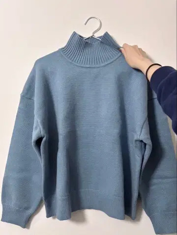 MOUSSY 라이트 블루 터틀넥 스웨터 프리 사이즈