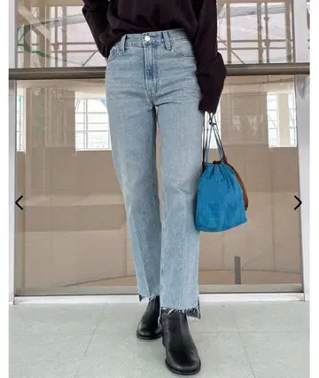 센터 프레스 밑단 단차 데님 팬츠