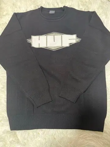 미사용 새상품 HUF 니트