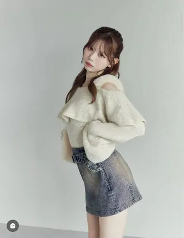 EATME 이토미 인조 모피 스트랩 오프숄더 리브 니트