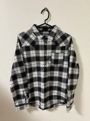 RTEG 긴팔 플란넬 셔츠 L 사이즈 블랙 화이트 그레이