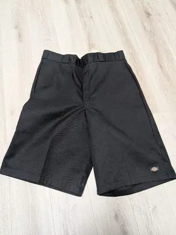 Dickies 디키즈 하프 팬츠 42283 루즈핏 블랙 사이즈 38