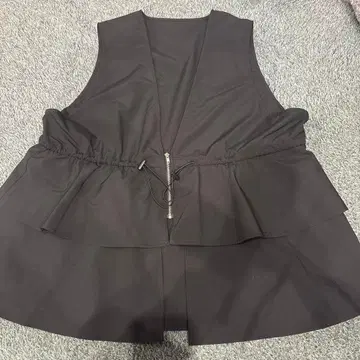 LEPSIM 유키하 기획 개더 2WAY 베스트 블랙