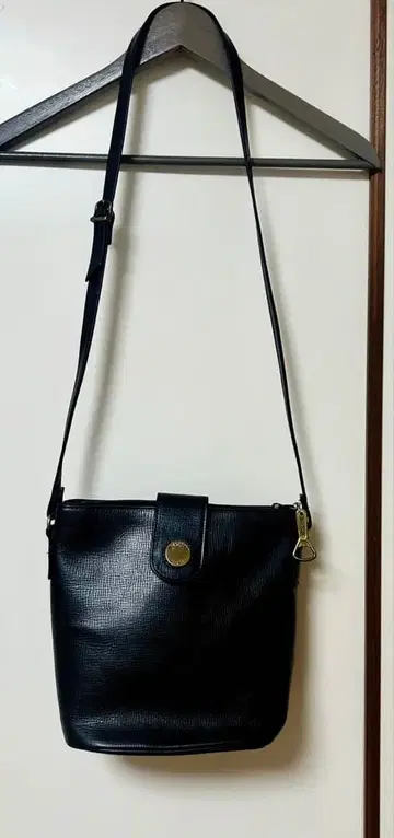 모스키노 MOSCHINO 숄더백 가죽 복조리 블랙 레어템