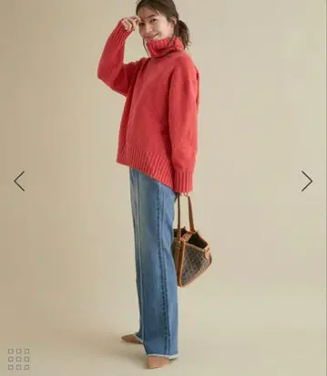 Vis [레이나 호시 콜라보] 백 슬릿 니트