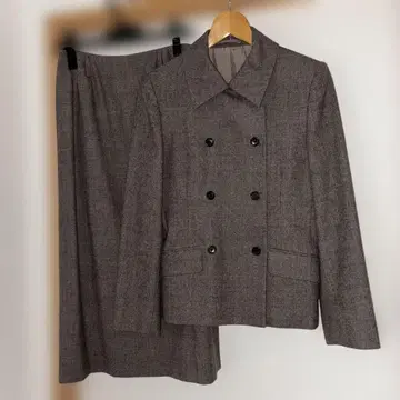 마가렛호웰 그레이 계열 체크 무늬 셋업