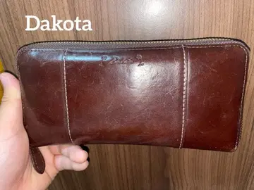 Dakota 브라운 가죽 장지갑