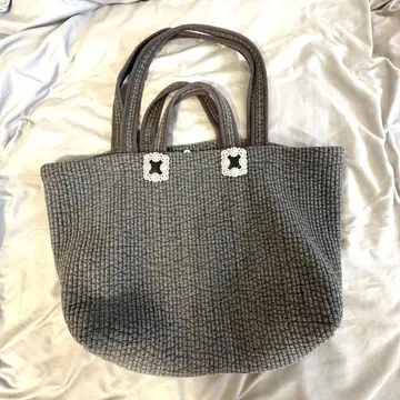 ROSEAURA 비쥬 장식 누비 백 마더백 그레이