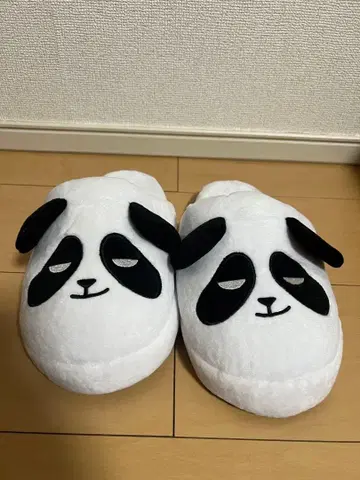 STRONG PANDA 슬리퍼
