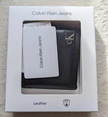 Calvin Klein Jeans 블랙 가죽 이단 접이식 지갑
