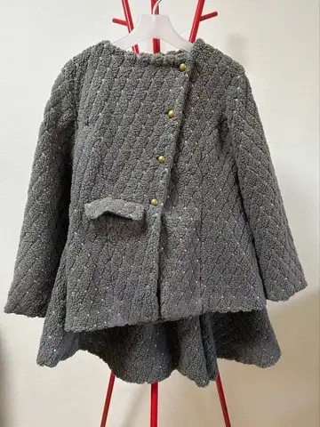 비비 bibiy 오데트 보아 테일러드 자켓 코트 로지몬스터