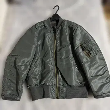 AVIREX MA-1 VINTAGE XL 사이즈