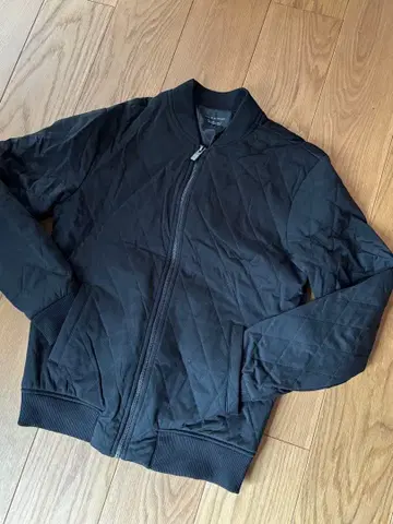 새상품급 ZARA MAN 블랙 퀼팅 자켓 M 사이즈