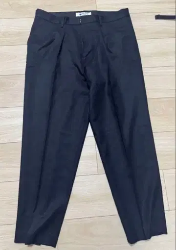 GDC 블랙 슬랙스