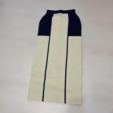 슬라이 아이보리 네이비 슬림핏 롱 스커트