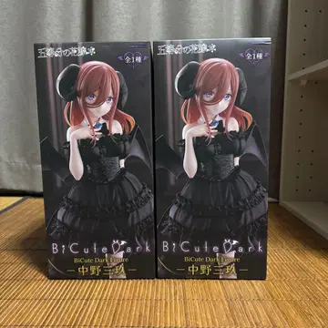 5등분의 신부 Bicute Dark 피규어 나카노 미쿠 2체 세트